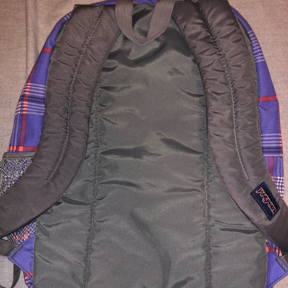backpack - Picture 4 of 4